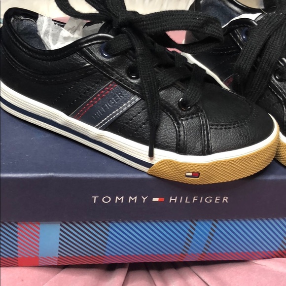 Kids Tommy Hilfiger shoes - Picture 4 of 5